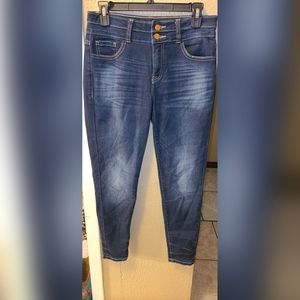 KanCan Signature Midrise Kurvy